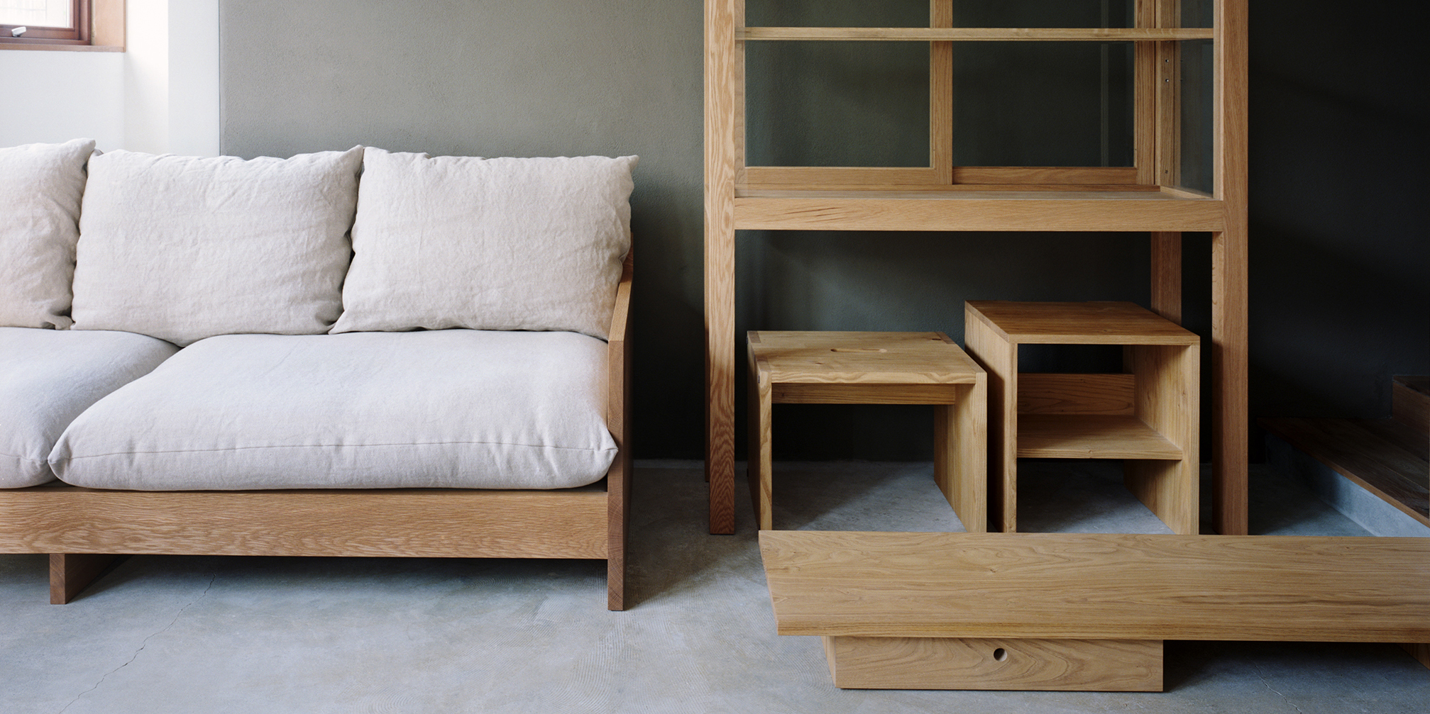 管847☆イタリア製☆ガラストップ☆メープル材☆センターテーブル 登り 